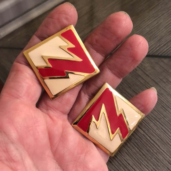 Vintage Lightening Zig Zag Red & Ivory Clip Earrings - Picture 4 of 12
